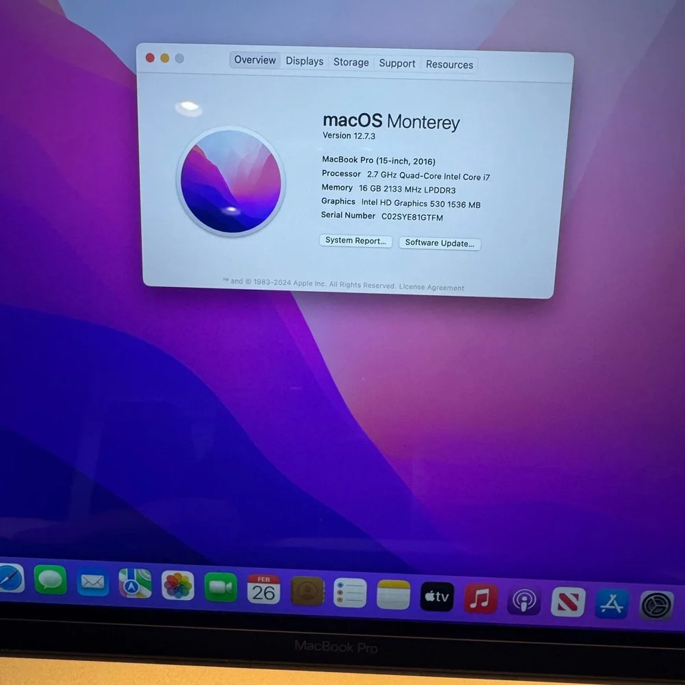 Apple MacBook Silver Laptop with Modern Design
